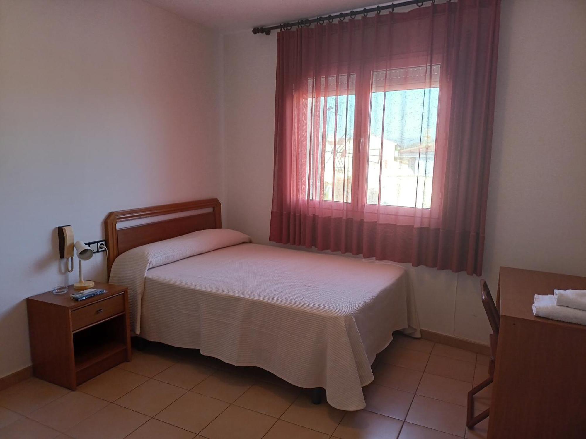 Hostal Fontdemora Mora la Nueva Exterior foto