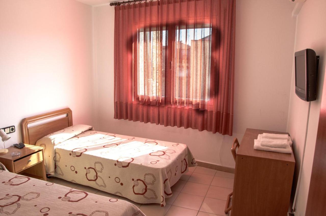 Hostal Fontdemora Mora la Nueva Exterior foto