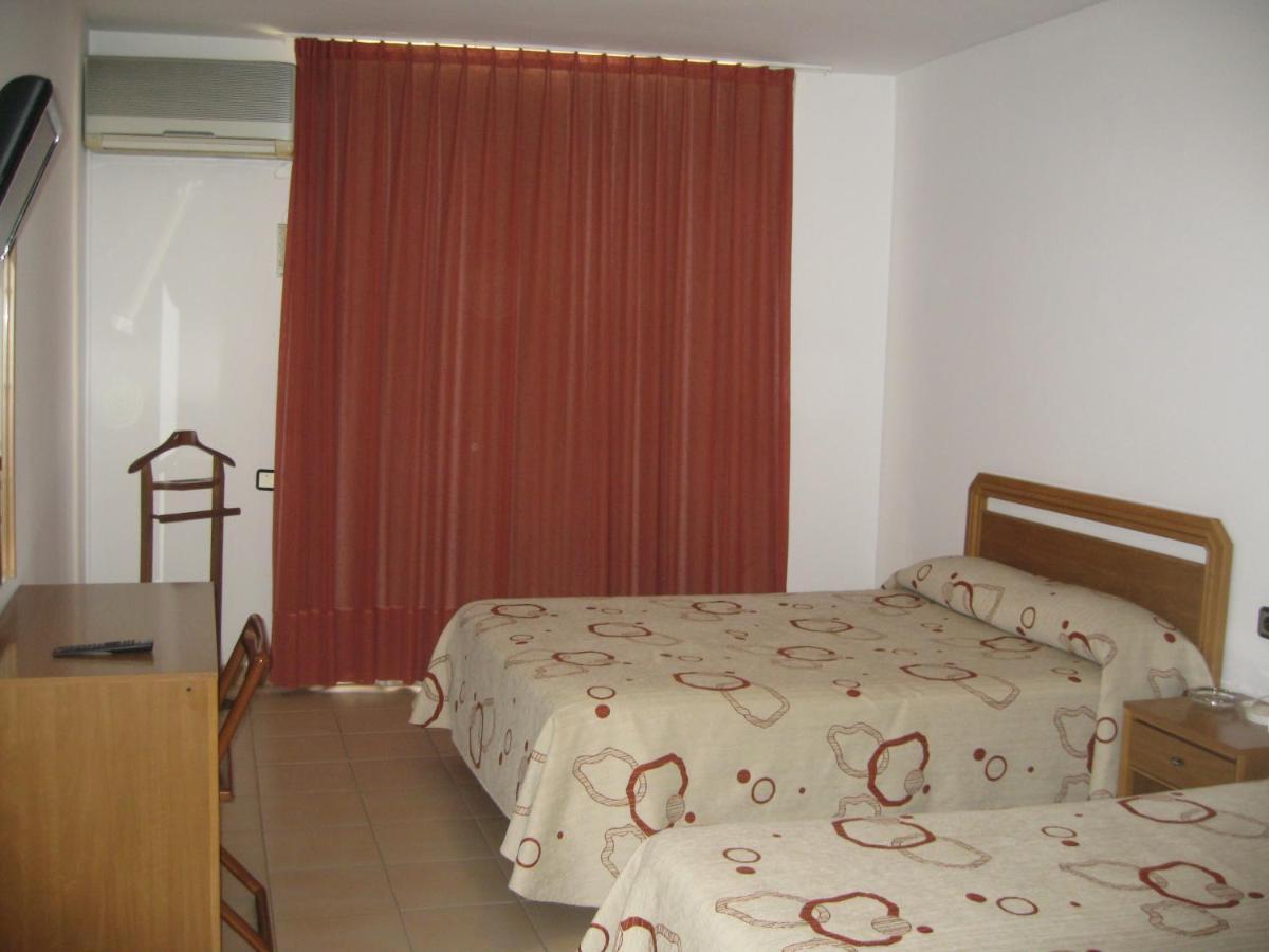Hostal Fontdemora Mora la Nueva Exterior foto