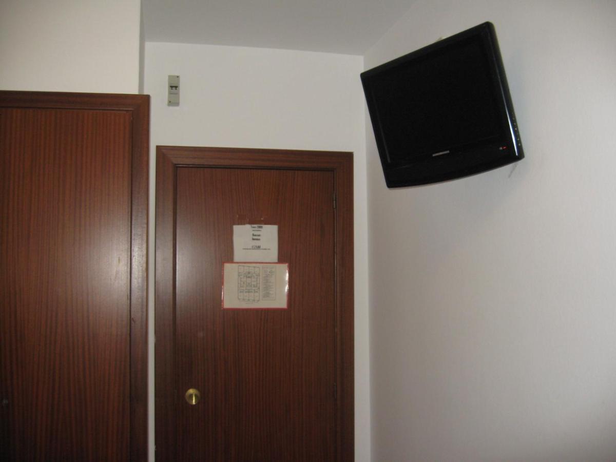 Hostal Fontdemora Mora la Nueva Exterior foto