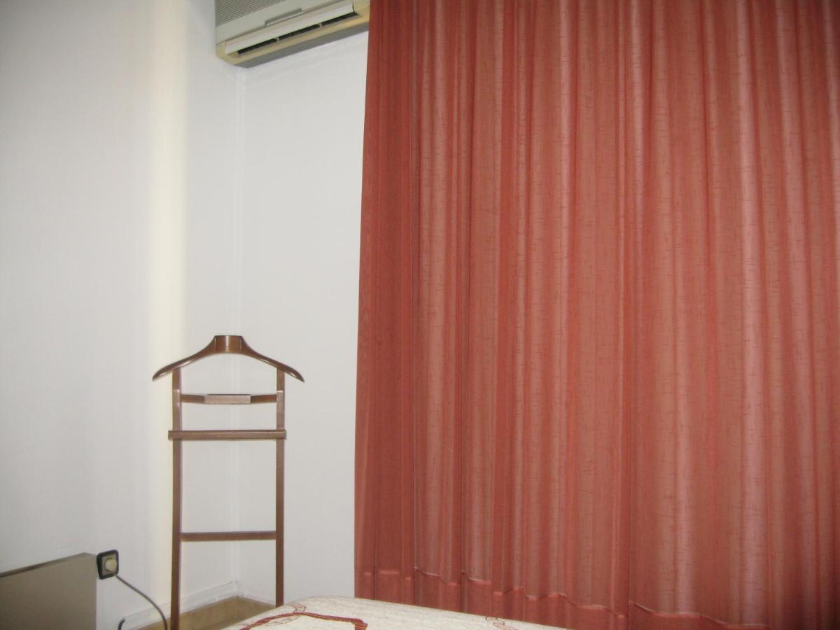 Hostal Fontdemora Mora la Nueva Exterior foto