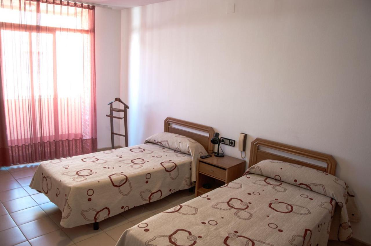 Hostal Fontdemora Mora la Nueva Exterior foto
